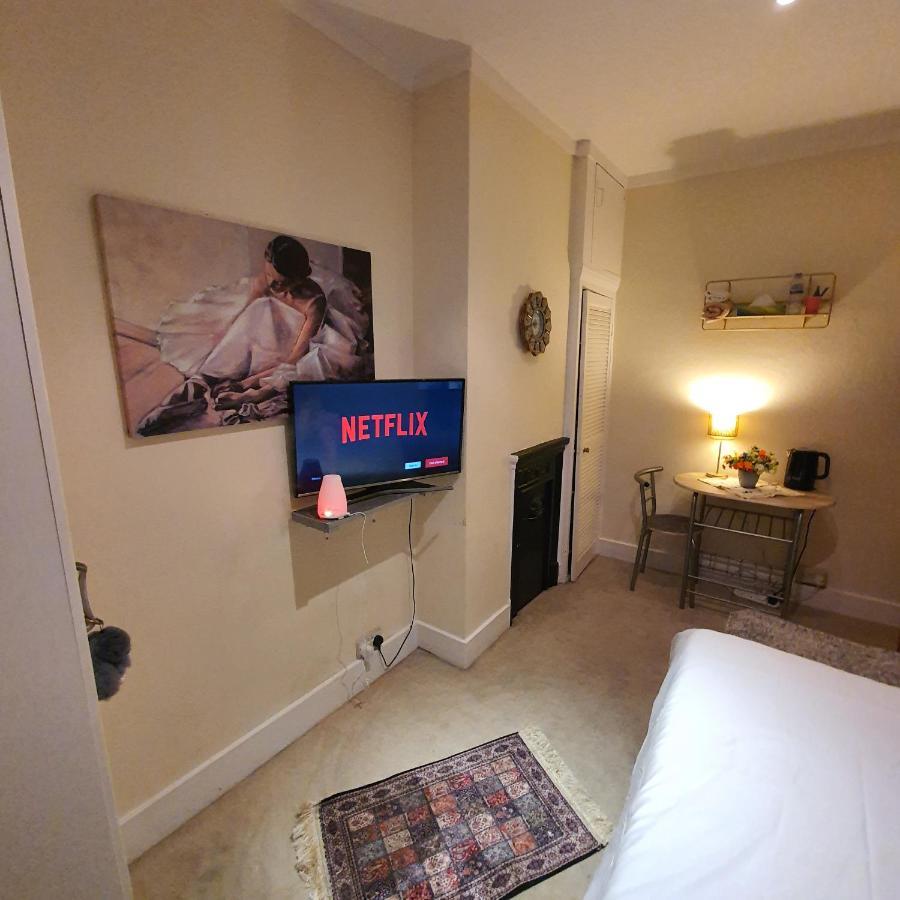 Monalisa Single Room Near Edgware Station Ngoại thất bức ảnh