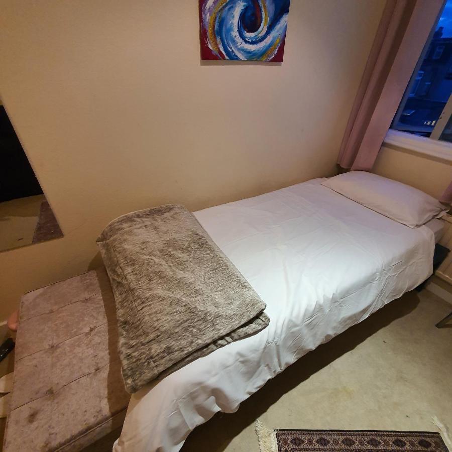 Monalisa Single Room Near Edgware Station Ngoại thất bức ảnh